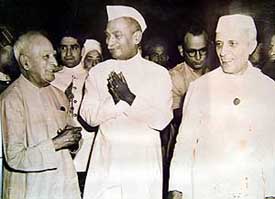 26 जनवरी विशेष...डॉ राजेंद्र प्रसाद-नेहरू की खींचतान...खुशदीप