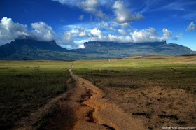 Mount Roraima, Inilah Gunung Datar Terbesar di Dunia (Venezuela)