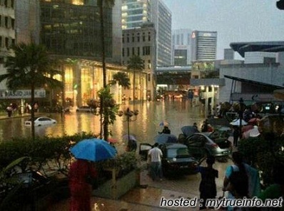 Gambar banjir teruk di sekitar bandar Kuala Lumpur 12 ...