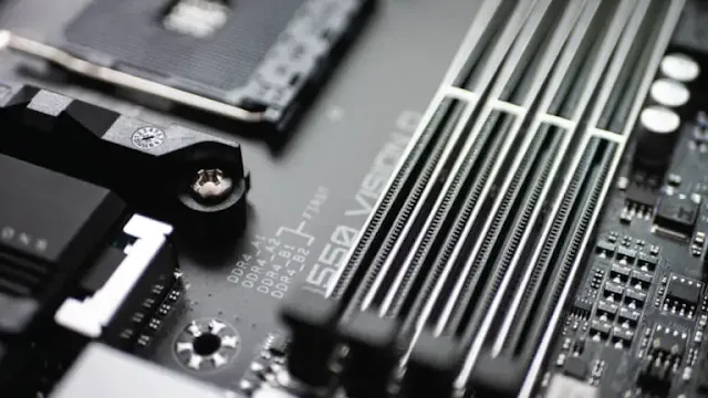 Does Motherboard Matter For GPU