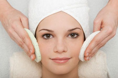 Keep Skin Healthy & Fresh in Monsoon