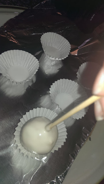 how to coat and decorate cake balls