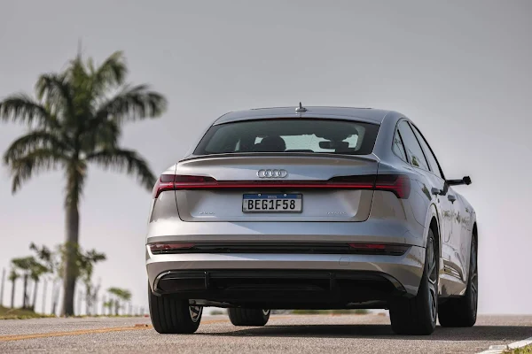 Audi e-tron Sportback chega ao Brasil: preço R$  512 mil