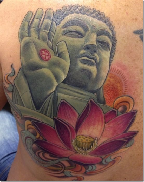 impressionnant_bouddha_et_fleur_de_lotus_tatouages