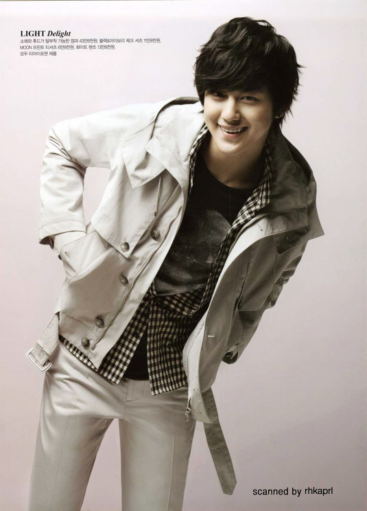 kim bum wallpaper. Kim Bum Cute Performance