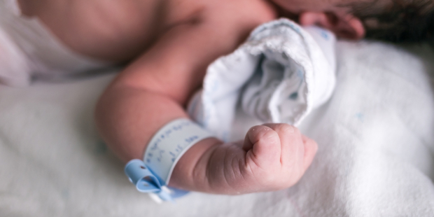 Giovannino: un niño concebido 'in vitro', deseado y después abandonado