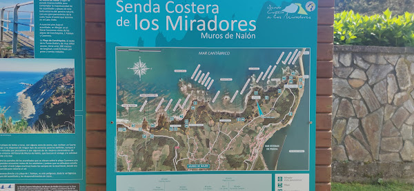 Cartel informativo de la Senda Costera de Los Miradores en Muros de Nalón. Asturias