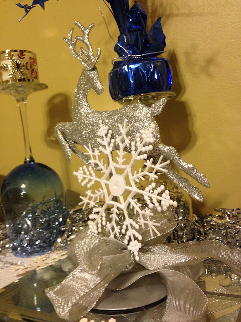 new years eve table setting blue silver sparkle