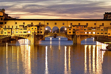 Ponte Vecchio (Jembatan Tertua dan Terkenal) Italia 