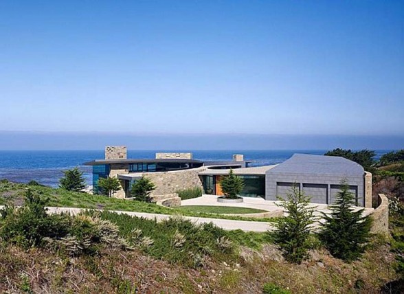 Amazing Seaside Beach House Architecture Design