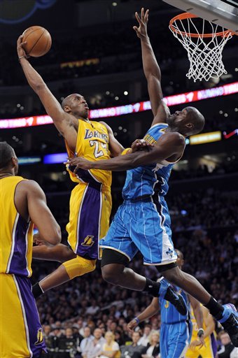 kobe bryant dunks on. Kobe Bryant Dunks On Emeka