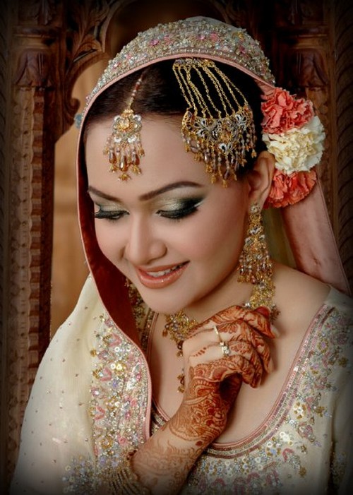 south indian bridal makeup. Bridal Makeup 2011