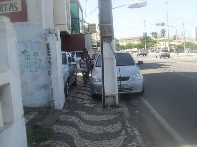 Difícil andar pelo Rio Vermelho - Tá bonito isso?