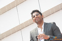 Allu Arjun Latest Photos at Joyalukkas VJA