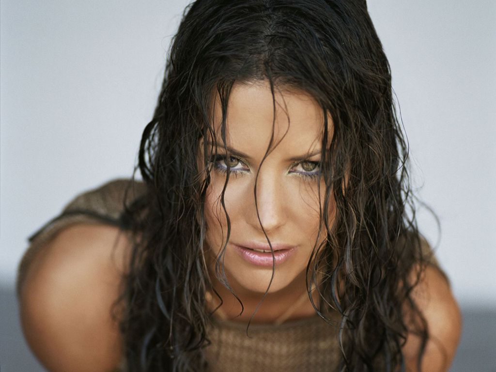 Evangeline Lilly - Wallpaper Hot