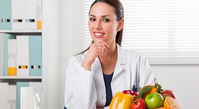 visit nutritionist registered dietitian improve wealth and health