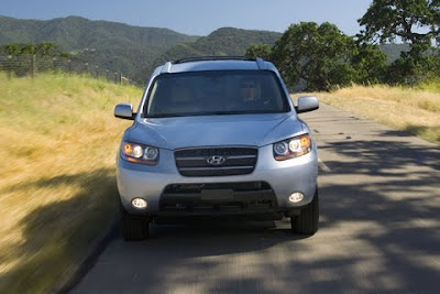 2010 Hyundai Santa Fe Front View