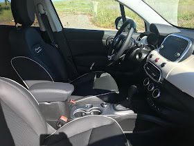 Front seats in 2020 Fiat 500X Trekking Plus AWD