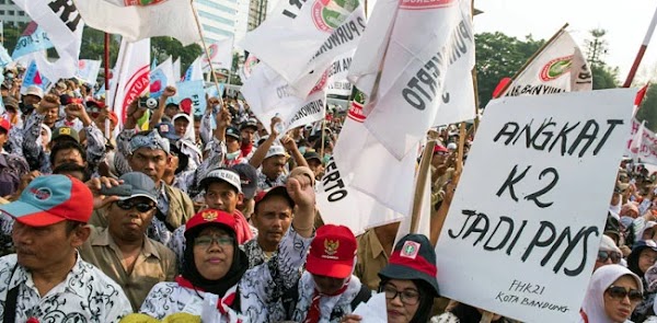 Catat! Golkar Janji <i>All Out</i> Perjuangkan Nasib Guru Honorer