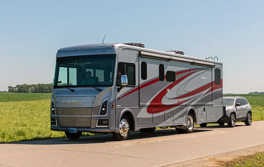 Winnebago Vista 33k