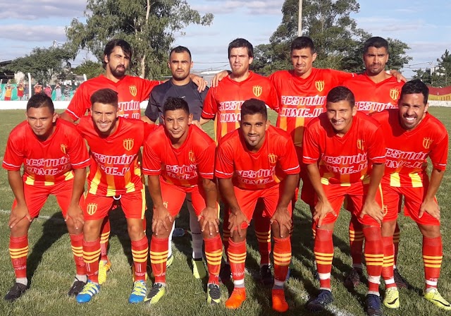 Torneo Federal: Litoral Sur Zona 1: Ganaron Unión y el Santo. Achirense goleo en su casa.