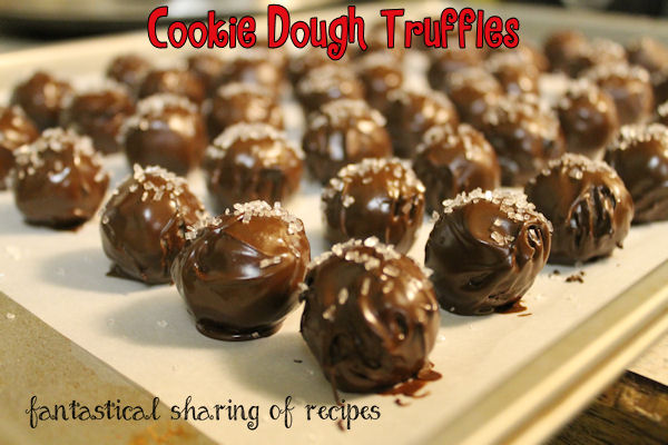 Chocolate Chip Cookie Dough Truffles - divulge your sweet tooth with this safe-to-eat cookie dough treat #dessert #truffles