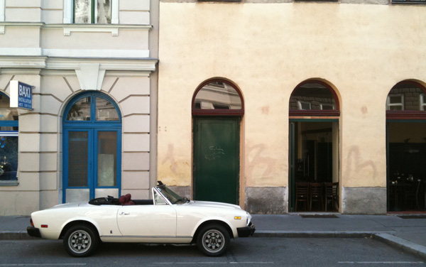 CAR SPOTTING Fiat 124 Sport Spider