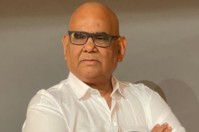  Satish Kaushik - An Amazing Artist