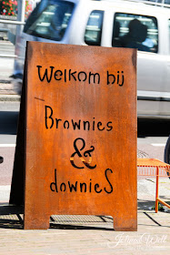 Brownies and downies Alkmaar  rostiges Schild