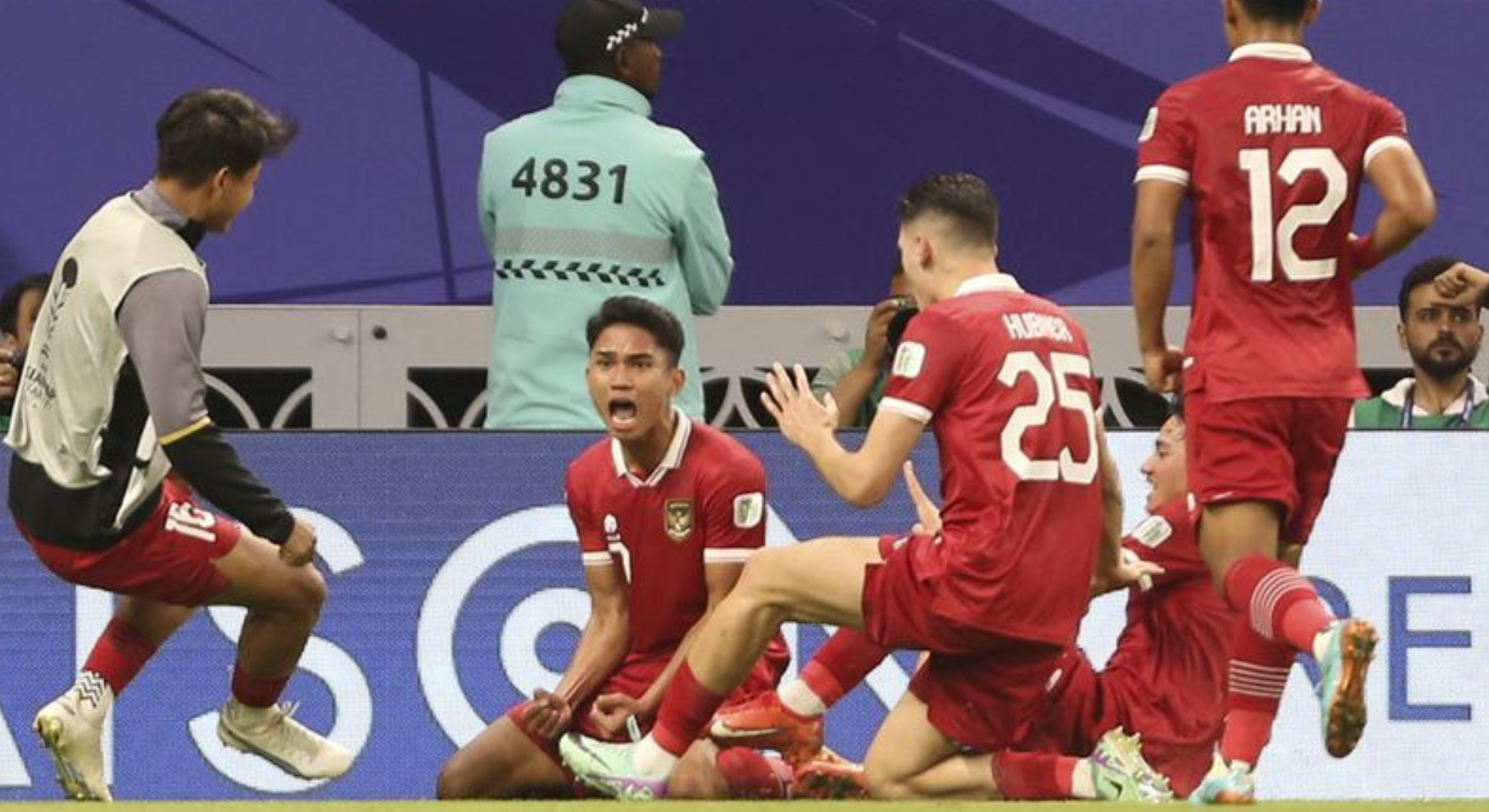 Potret ketika timnas Indonesia berhasil mencetak gol