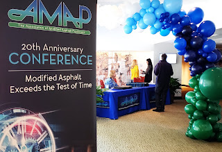  Elegant and unique balloon arch for an conference entrance 