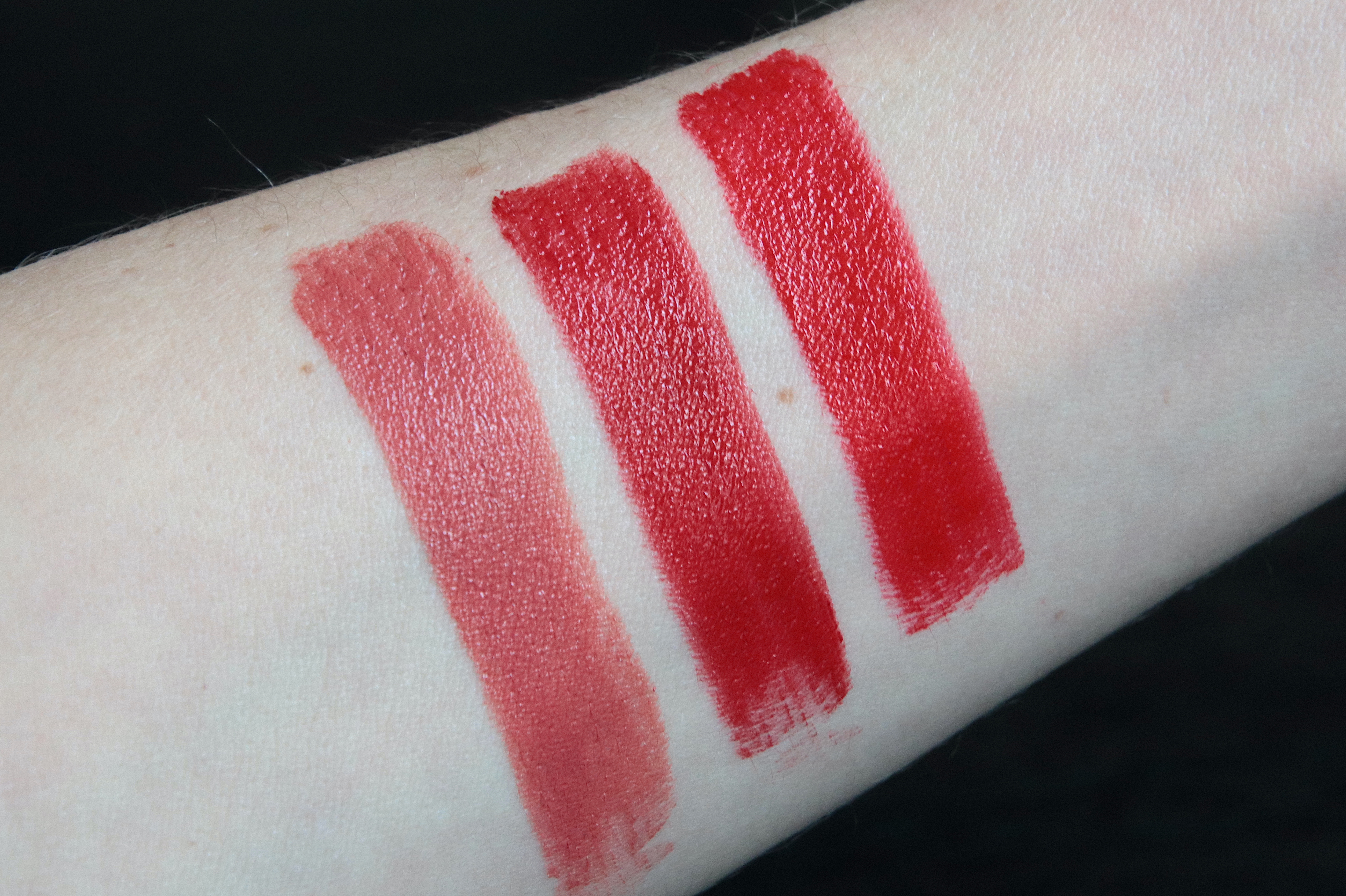 YSL Pur Couture The Bold Lipstick rouge à lèvres 02 Brazen Nude 02 Wilful Red 07 Unhibited Flame