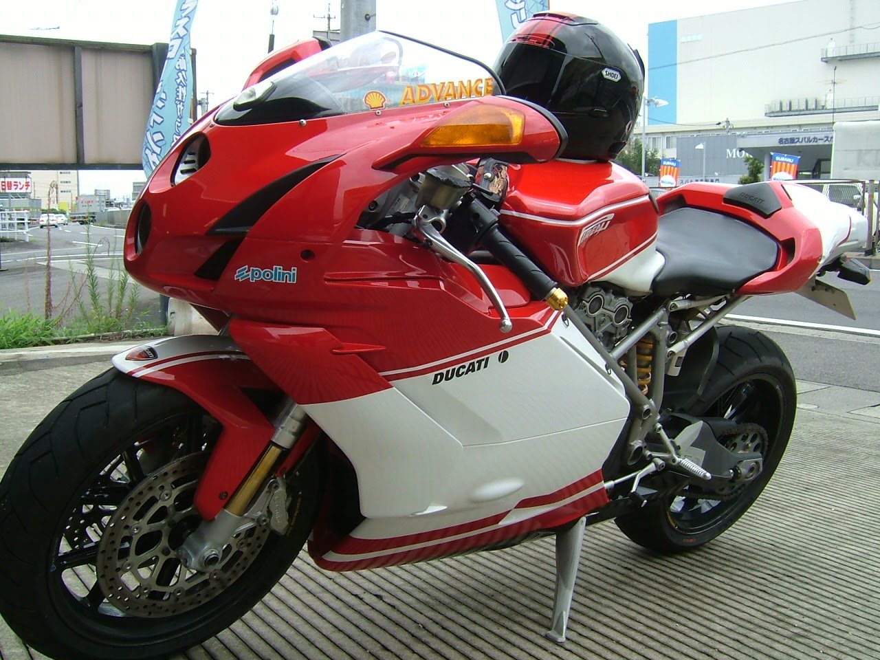 バイク塗装屋 ブロズ Ducati 749s