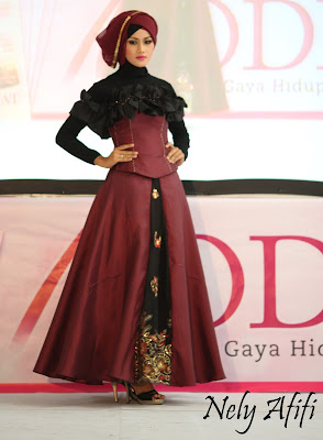 model gaun pesta muslim