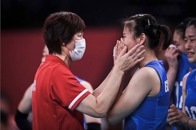 Các học trò của HLV Lang Ping chia tay Olympic trong nước mắt