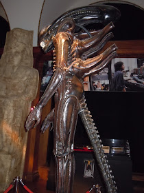 Alien replica side view