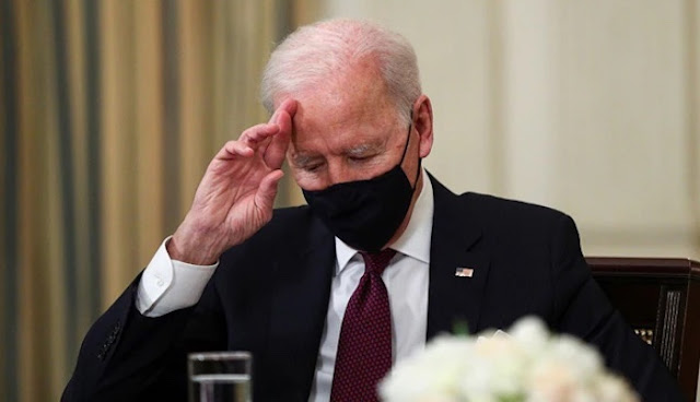 Biden ‘Doing Fine’ After Stumbling On Aircraft Stairs