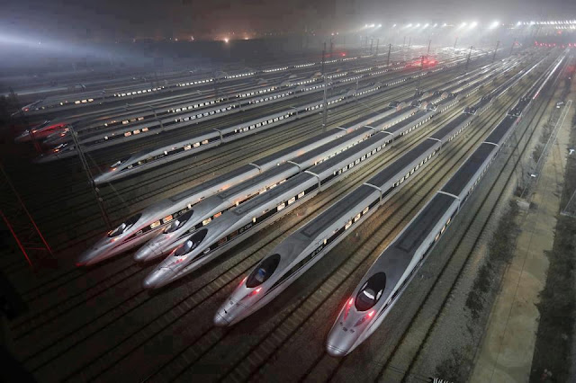 Високоскоростни влакове в Китай China has opened the world's longest high speed train line