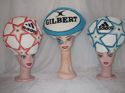Gorro o Sombrero en goma espuma de Pelotas de Fútbol y Rugby