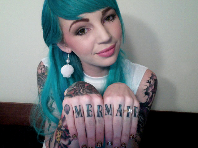 Knuckle Tattoos