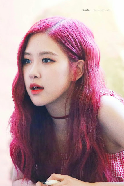 Rambut Merah Rosé BLACKPINK 2