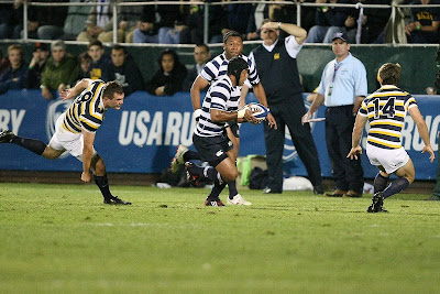 Flanker Apenisa Malani - The fake - Will he pass to Vito or not? Cal's Dustin Muhn found out too late