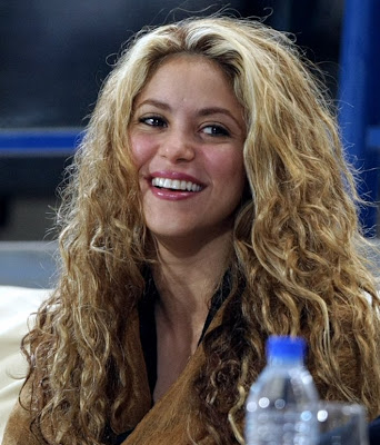 Singer Shakira was spotted in the stands to watch a fashion-y Rafael Nadal 