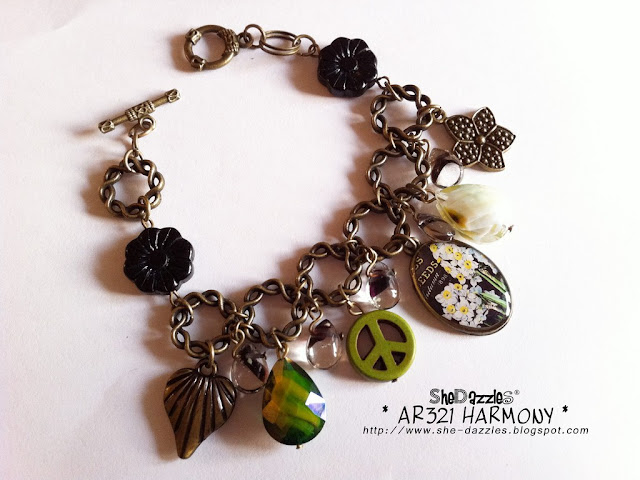 green-resin-pendant-charm-bracelet