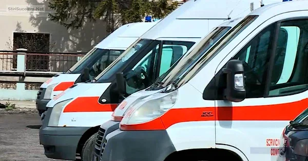 Azil din Dumbrăveni închis duminică seară de autorități. Cei 13 bătrâni au fost transportați cu ambulanțe la Spitalul Județean sau la un centru al DGASPC din Zvoriștea