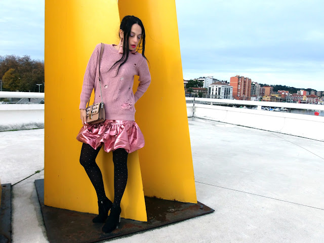 fashion, moda, look, outfit, blog, blogger, walking, penny, lane, streetstyle, style, estilo, trendy, rock, chic, cool, party, ropa, cloth, garment, 80, inspiration, fashionblogger, art, photo, photograph, pink, sculpture, asos, newlook, boohoo, Avilés, asturias, niemeyer,