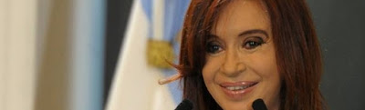 La campaña de la presidenta Cristina Fernández para obligar a Gran Bretaña a entregar las Malvinas