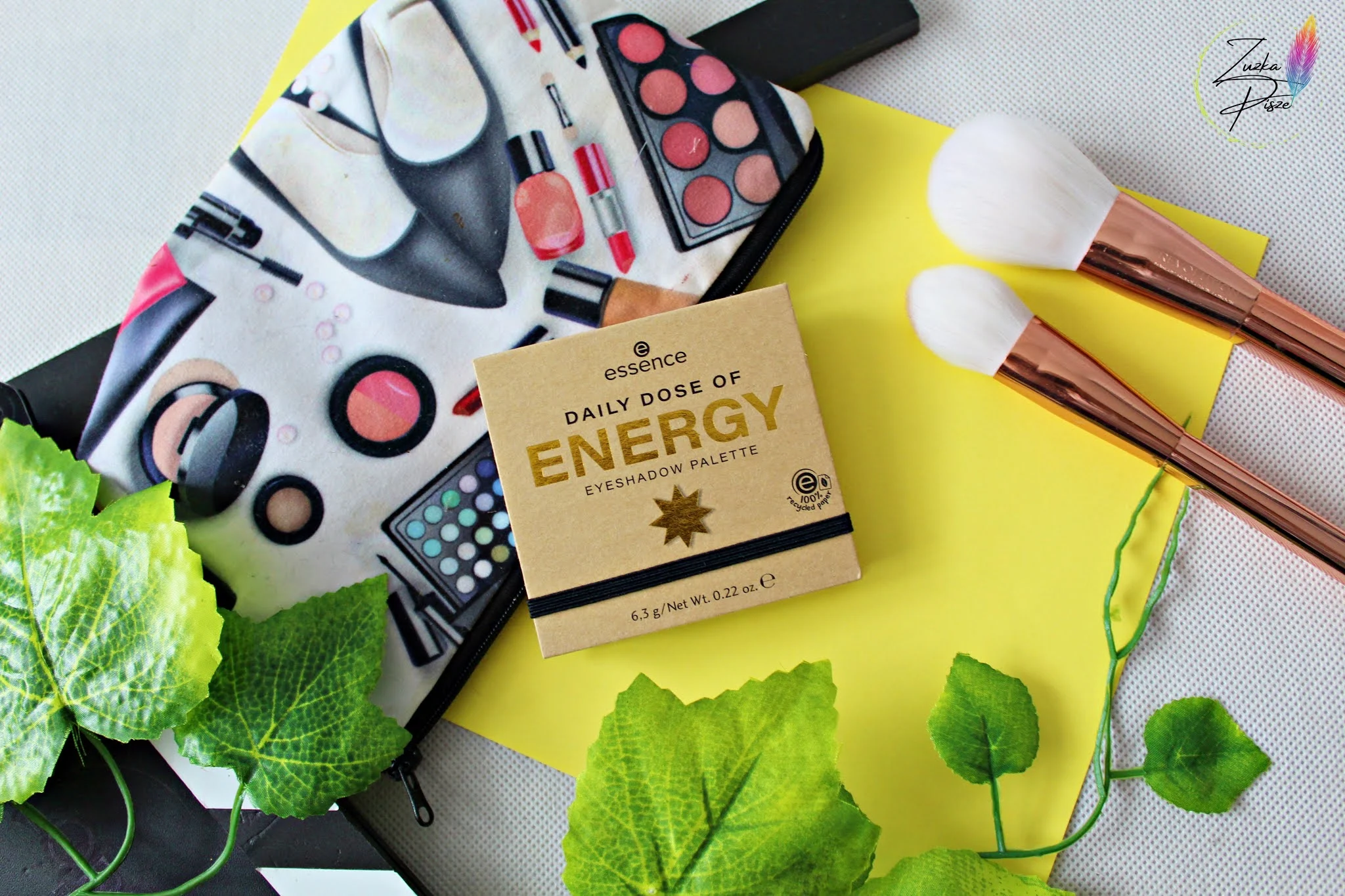 Essence Daily Dose of ENERGY - paleta cieni do powiek