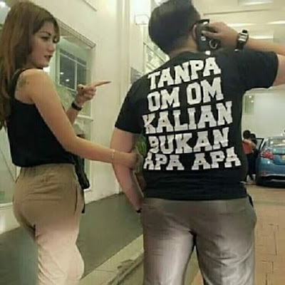 10 Tulisan Lucu di Kaos Oblong yang Bikin Mikir Dulu Lalu Ngakak