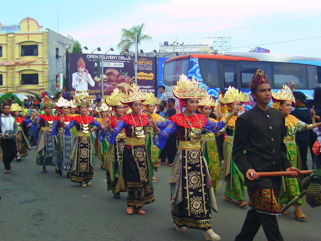 Gadis Lampung